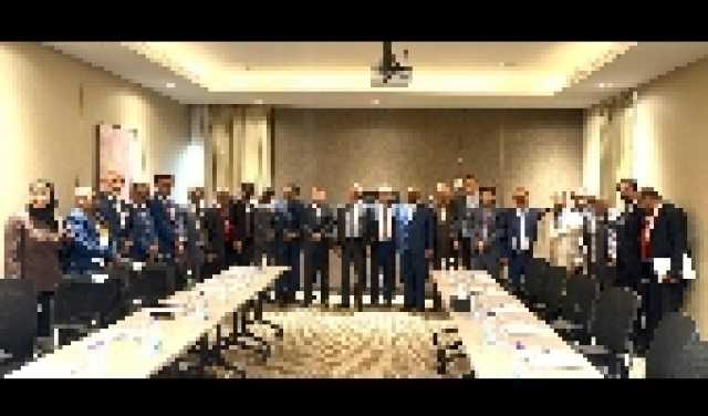 العليمي يلتقي قيادات التكتل الوطني للأحزاب والمكونات السياسية ..تفاصيل