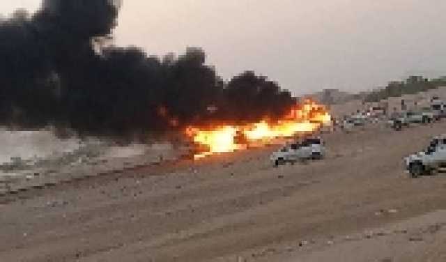 عدن تغرق في ظلام مطبق.. المدينة تنطفئ بالكامل بعد نفاد آخر قطرة وقود