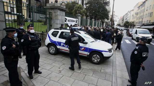 فرنسا.. الشرطة تقتل رجلا حاول إضرام النار بكنيس يهودي