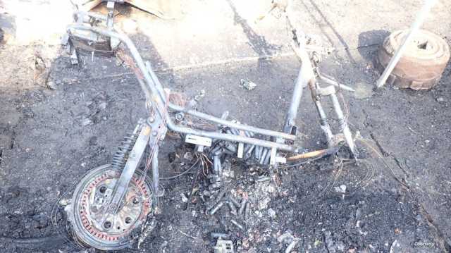 إصابة عامل توصيل طلبات بعد انفجار دراجته الكهربائية.. كيف تتعامل مع حرائق بطاريات الليثيوم؟