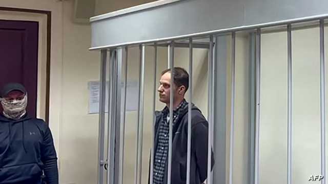 السفيرة الأميركية في روسيا تزور الصحافي المسجون غيرشكوفيتش