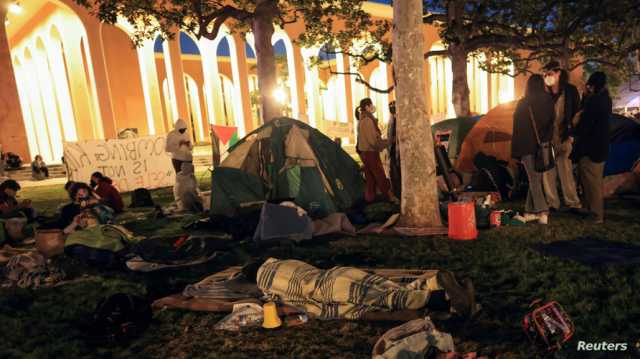 بهدوء ودون اعتقالات.. تفكيك مخيم المحتجين بجامعة ساوث كاليفورنيا