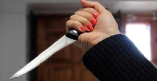 عروس تفصل رأس عريسها عن جسده بعد اكتشاف مفاجأة في هاتفه!!