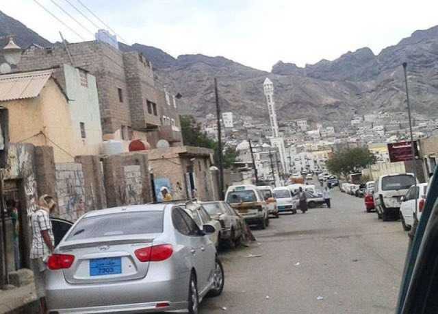 العثور على امرأة مشنوقة داخل منزلها في عدن عقب اكتشافها هوية عصابة داهمت المنزل