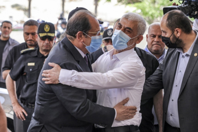 صحيفة أمريكية: السيسي رفض مقترحًا أمريكيا بشأن غزة ومدير المخابرات المصري: نحن بحاجة لحركة حماس