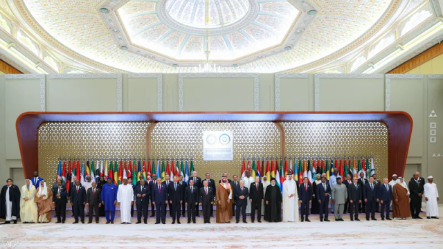 وصف اسرائيل بمجرمة حرب ورفض توصيف العدوان على غزة بالدفاع عن النفس.. البيان الختامي لقمة الرياض