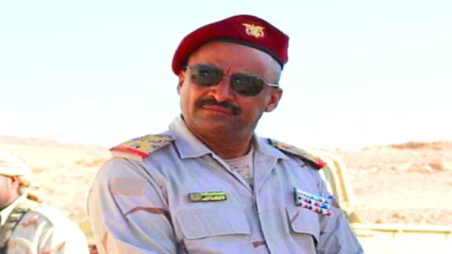 قرارات جمهورية عاجلة.. الرئيس العليمي يعين قائدا جديدا للمنطقة العسكرية الثانية بحضرموت ”الأسماء”