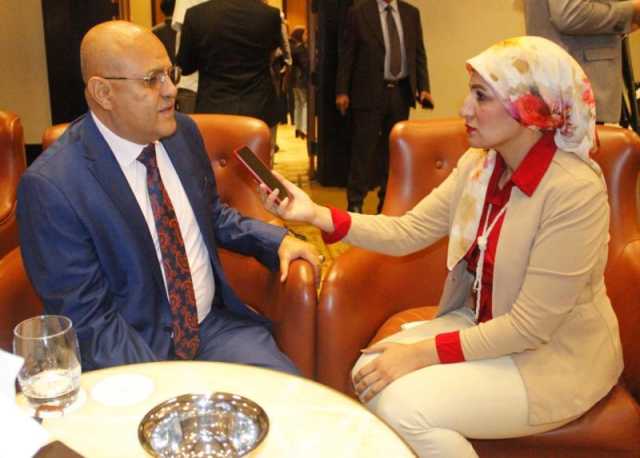 محافظ تعز لـ المشهد اليمني: شارك فى الورشة أكثر من 14 دولة لنصل باليمن من حالة الحرب إلى السلام