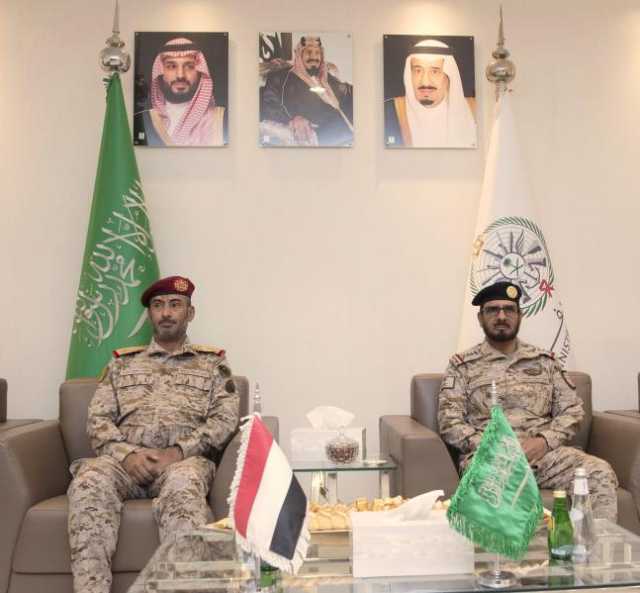 بن عزيز يكشف تفاصيل مباحثات عسكرية مع السعودية