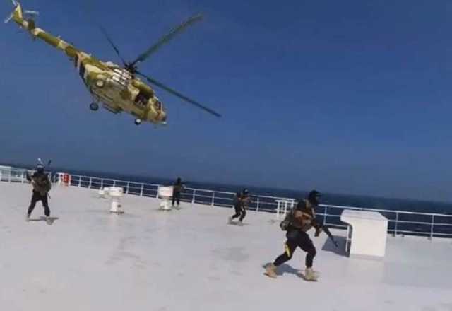قيادي حوثي يعترف: أمريكا تواصلت معنا قبل إعلان التحالف الدولي وقدمت عرضًا مغريًا (فيديو)
