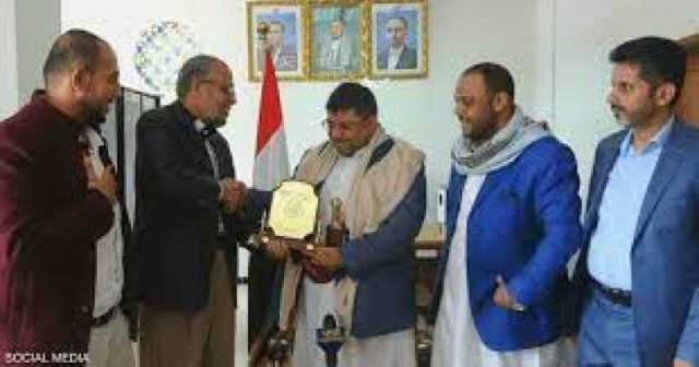 ”لو لهم حدود مع فلسطين لذهبوا يقاتلوا في سوريا”...نجل قيادي بحماس يهاجم الحوثيين