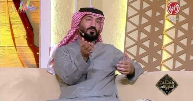بالفيديو.. منشد سعودي يروي قصة تحوله من إمام مسجد وحافظ القرآن إلى الغناء