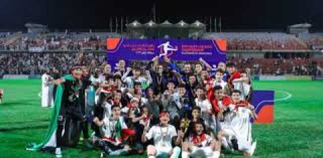 لاعبو المنتخب الوطني للناشئين يحصلون على تكريم ساخر من الحوثيين