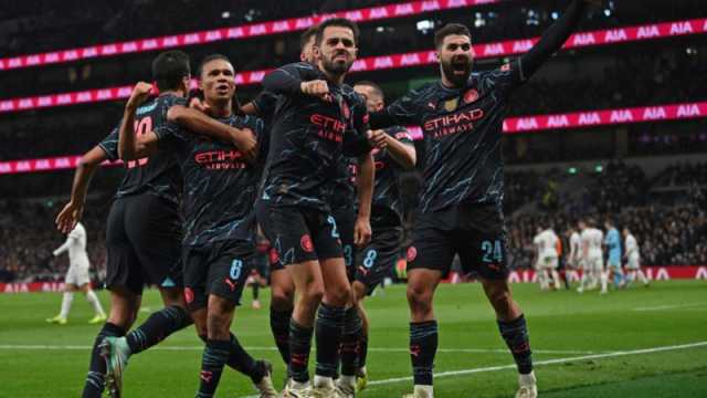 مانشستر سيتي يفك عقدة ملعب توتنهام ويبلغ ثمن نهائي كأس الاتحاد