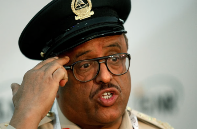 ضاحي خلفان: أمريكا متورطة مع الحوثي ولا سبيل لأمن باب المندب إلا بتقسيم اليمن!