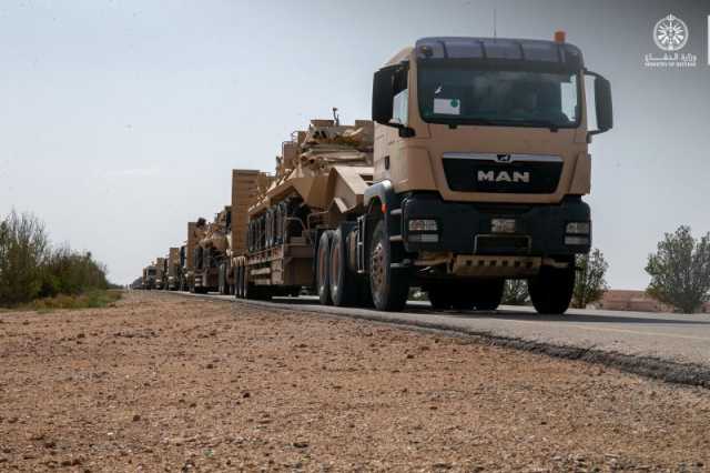 شاهد: الجيش السعودي يزحف باتجاه منطقة العمليات لتنفيذ اهم حدث بالمملكة