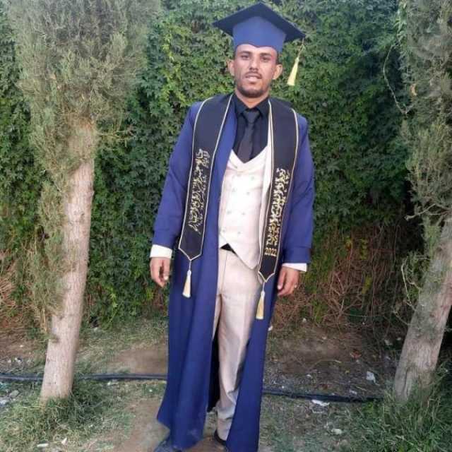 العثور على جثة ‘‘دكتور’’ مرمية وسط اليمن بعد تصفيته بالرصاص