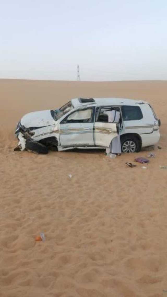 وفاة ثلاثة أشخاص بينهم امرأتان وإصابة آخرين في حادث مروع على طريق شرورة خلال ذهابهم لأداء العمرة (صور)