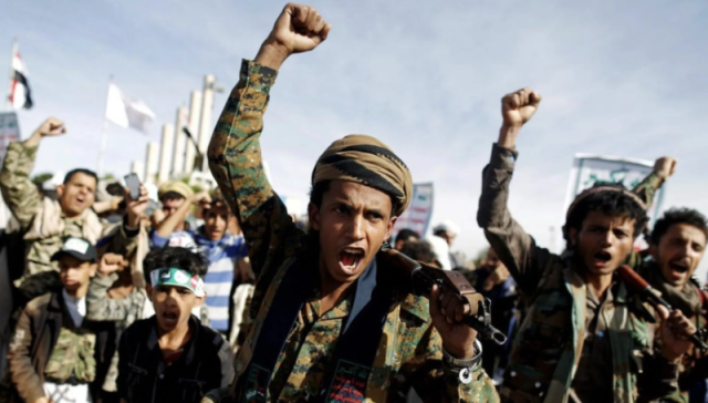 قناة إماراتية: الحوثيون يحصلون على ورقة ضغط جديدة وخطيرة تُنذر بإشعال حرب كبرى في اليمن والمنطقة