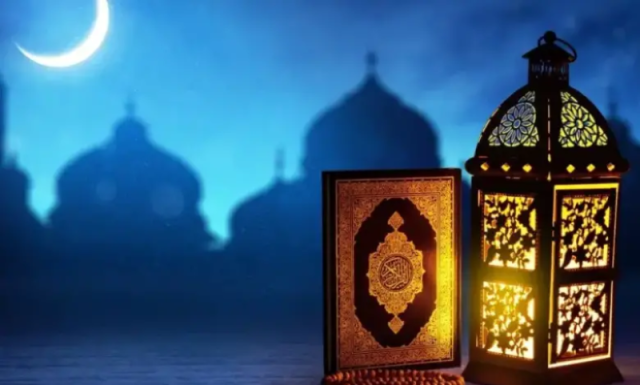 دولة عربية تنقسم نصفين في اليوم الأول لرمضان.. قسم يصوم الإثنين والآخر غدا الثلاثاء!