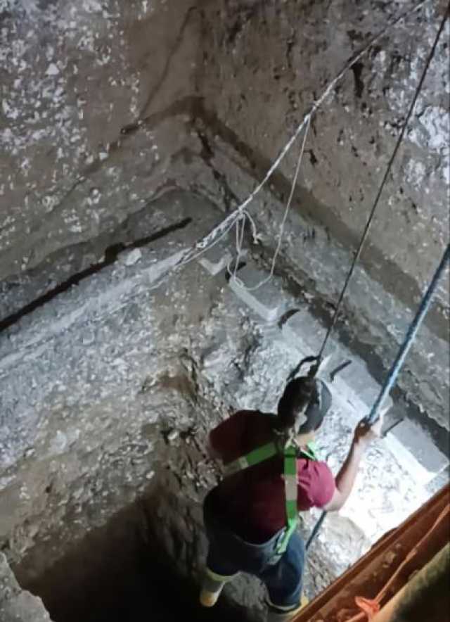انتشال جثتي مواطنين سقطا في ‘‘بيارة الصرف الصحي’’ بصنعاء