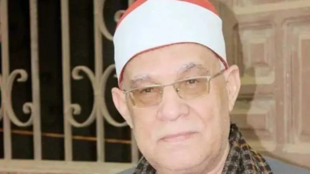 مصر تفرض عقوبات على ”المقرئ الراقص” بسبب ما يفعله أثناء تلاوة القرآن