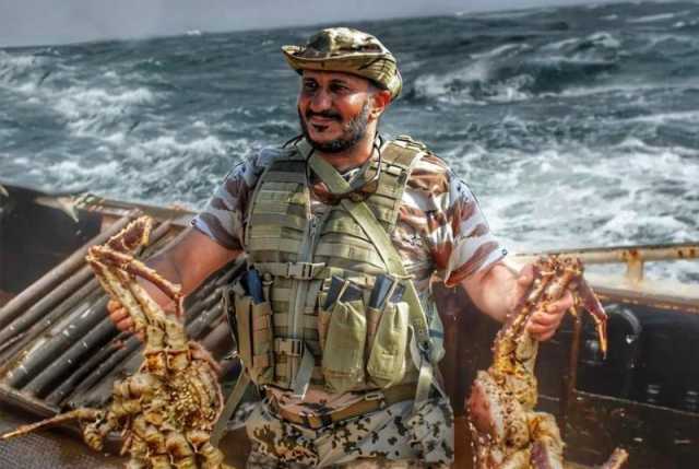 ”محسوبياتٌ ومصالحُ شخصيةٌ على حسابِ الوطنِ وقضيتهِ”...قيادي مقرب من طارق صالح يعلق على عودة ”حسين محب ”الى صنعاء