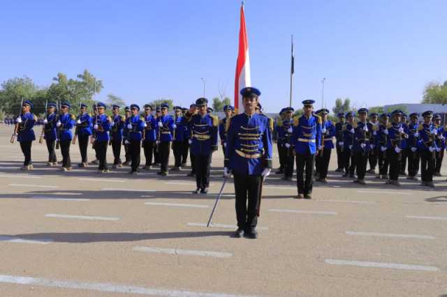 عرض عسكري مهيب.. مارب تحتفي بذكرى الوحدة بحضور عدد من قادة الجيش