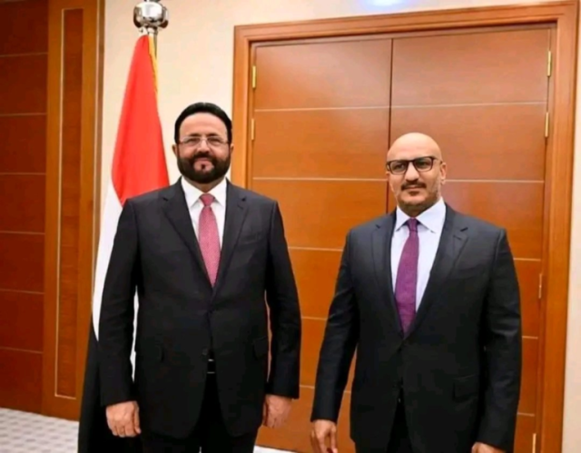 خبير عسكري يكشف ما يحدث بمارب والساحل الغربي: قريبا نصلي بالسبعين وهذا ما أخبرني به العرادة وطارق صالح