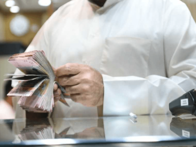 دولة خليجية تعلن زيادة معاشات المتقاعدين.. والكشف عن قيمة الزيادة وموعد إيداعها