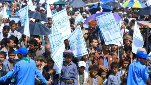 قيادي حوثي يفجر جدلا واسعا بمنشور حول خرافة ”الولاية ” !