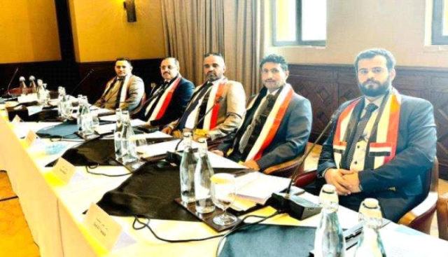 انتهاء مفاوضات مسقط بين الشرعية والحوثيين وهذا ما اتفق عليه الطرفان