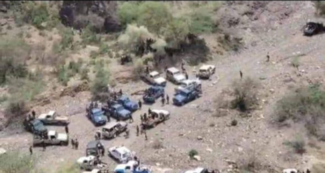 مجزرة داخل مسجد اقتحمه الحوثيون وقت صلاة الجمعة وإطلقوا النار على المصلين في عمران ”صور وتفاصيل”