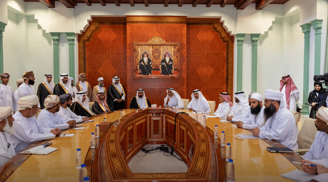 خلال زيارته عمان.. وزير الحج يشهد ورش عمل حول التفويج وإدارة الحشود