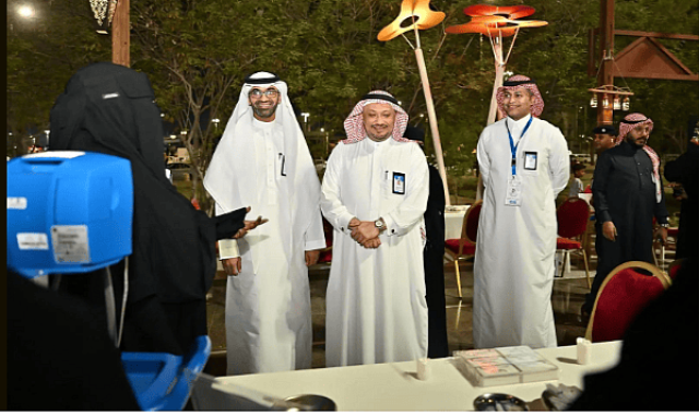 جامعة جازان تنفذ برنامج 'إبداعات فرسانية' على الكورنيش الشمالي لمدينة جيزان