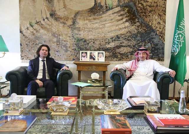  الخريجي يبحث تعزيز العلاقات مع مدير الشؤون الاستراتيجية بالخارجية الفرنسية 