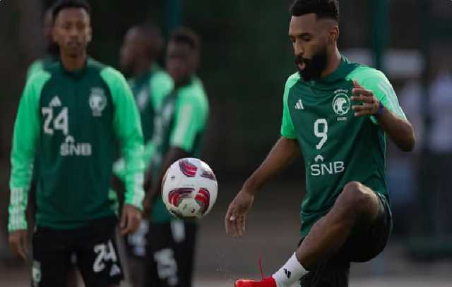 الأخضر يتغلب على هونج كونج بهدفين في التجربة الأخيرة قبل كأس آسيا