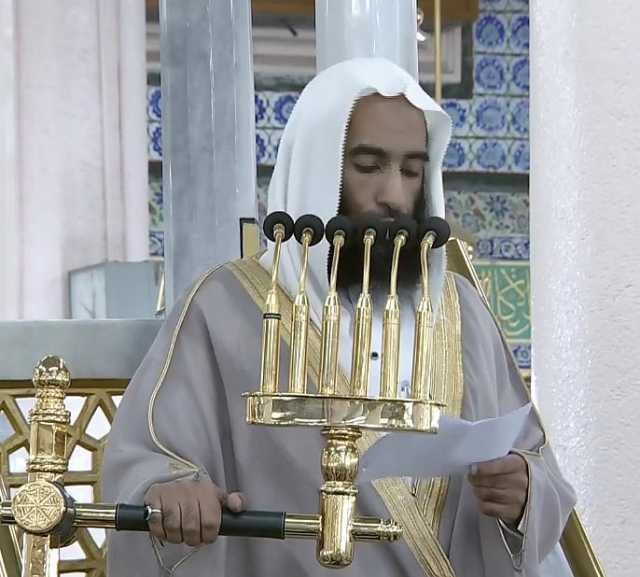خطيب المسجد النبوي: اللهم كن لإخواننا في فلسطين مؤيدا ونصيرا وثبت أقدامهم