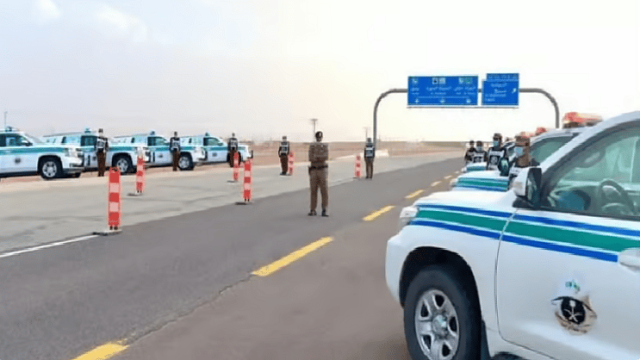 القوة الخاصة لأمن الطرق بالجوف تضبط مخالفَين لنظام البيئة