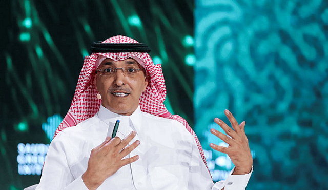 وزير المالية: لا نية لفرض ضريبة الدخل على الأفراد
