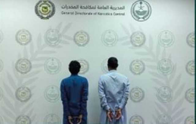 القبض على مقيمين لترويجهما الشبو في الرياض