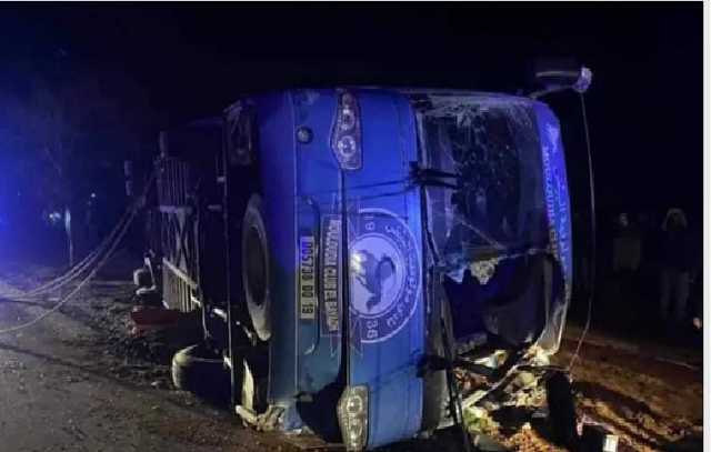 بينهم حارس الفريق.. مصرع وإصابة 10 أشخاص في نادي مولودية البيض الجزائري وقرار عاجل من اتحاد الكرة