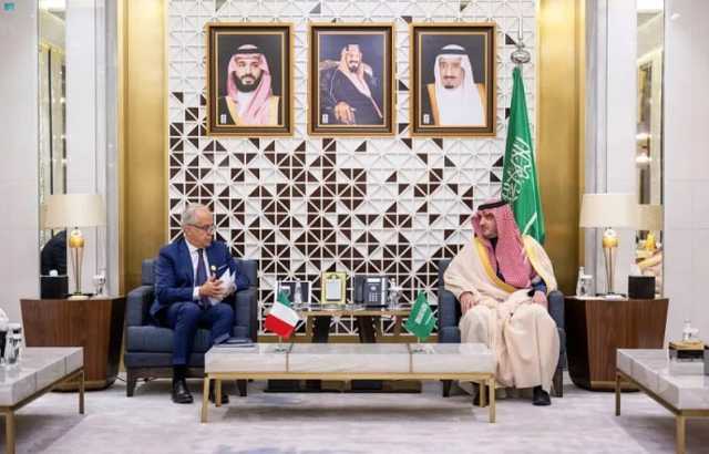 وزير الداخلية يبحث تعزيز التعاون الأمني مع نظيره الإيطالي