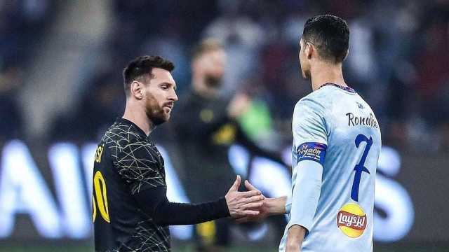 ميسي يتحدث عن مواجهة رونالدو بكأس موسم الرياض
