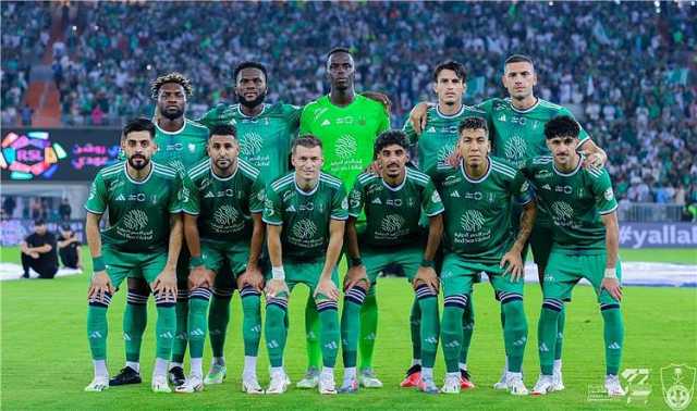 ثلاثي الأهلي السعودي يطرقون باب الرحيل