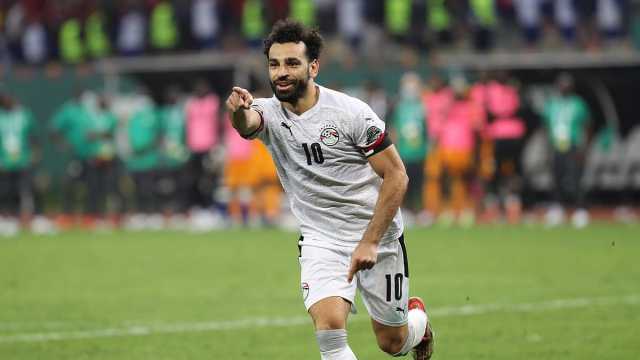وائل جمعة يفجر مفاجأة: هذا اللاعب أهم من محمد صلاح في منتخب مصر