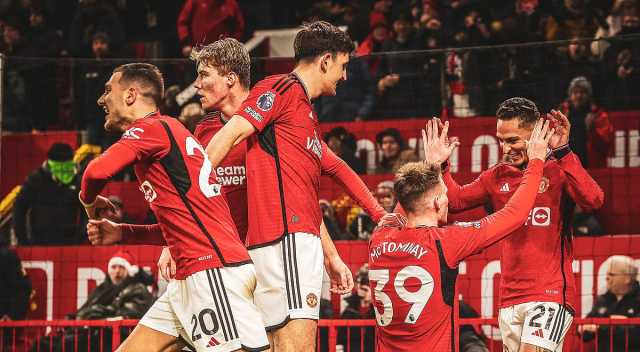 مانشستر ضد ليفربول في الدوري الإنجليزي.. موعد المباراة والقنوات الناقلة