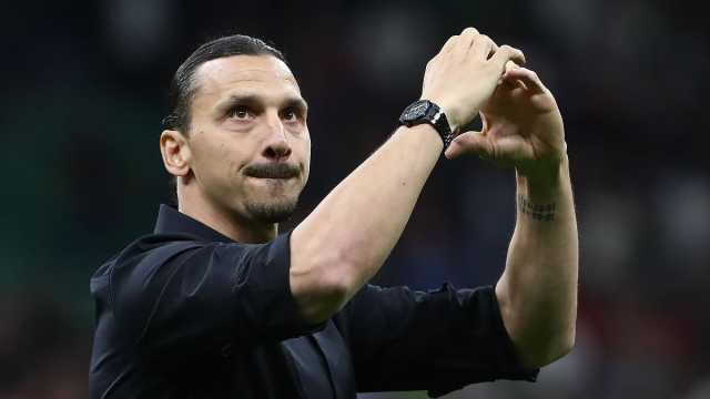 إبراهيموفيتش يعود لـ ميلان الإيطالي في منصب جديد