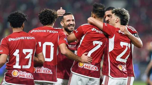 13 لاعباً خارج معسكر الأهلي في الإمارات
