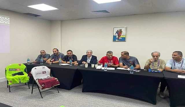 الأهلي يرتدي القميص الرمادي أمام فلومينينسي في نصف نهائي مونديال الأندية